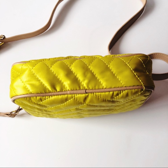 BEBE YELLOW SOPHIA QUILTED CAMERA CROSSBODY BAG - Picture 7 of 12